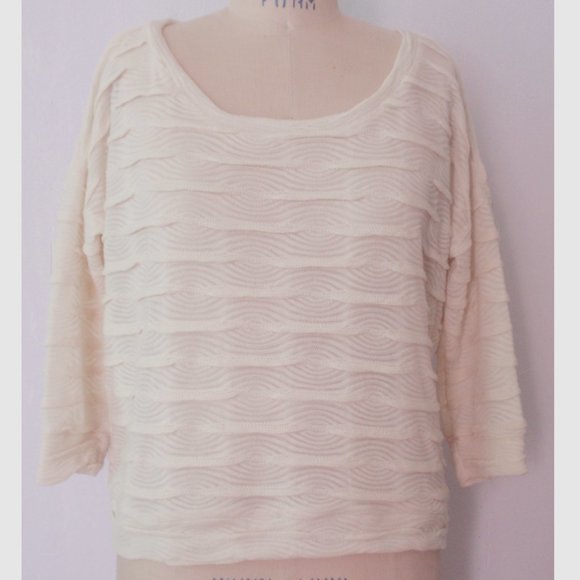 FOREVER 21 CREAM 3D PINTUCKED NOVELTY KNIT SWEATER L - Picture 2 of 8